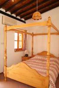 4 person classic apartment with mountain view, balcony, and private facilities (bath and shower)